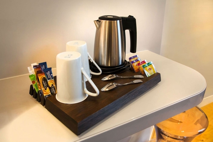 Imagen de la habitación del Hotel Le Mireille. Foto 8