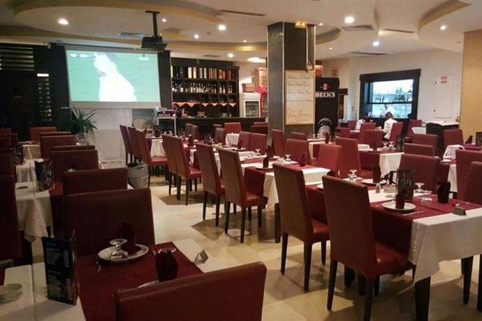 Imagen general del Hotel Le Monaco and Thalasso. Foto 6