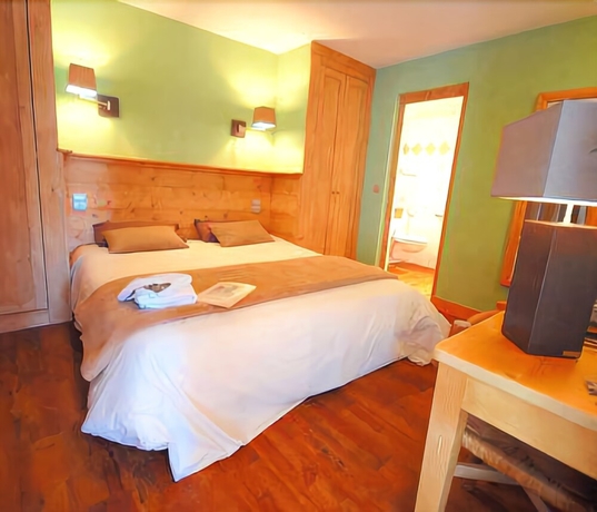 Imagen de la habitación del Hotel Le Monal. Foto 9