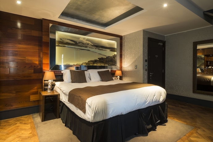 Imagen de la habitación del Hotel Le Monde. Foto 8