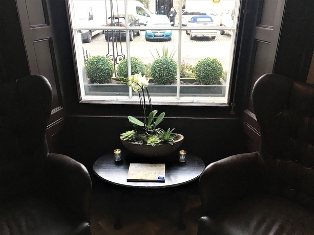 Imagen de los interiores del Hotel Le Monde. Foto 17