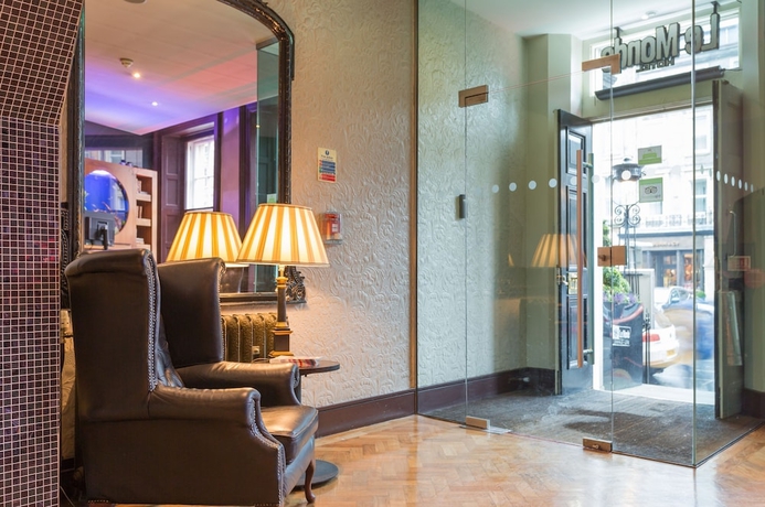 Imagen de los interiores del Hotel Le Monde. Foto 19