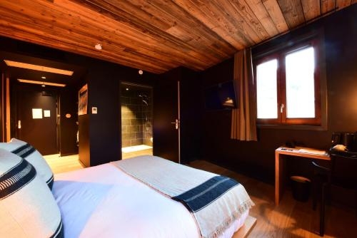 Imagen de la habitación del Hotel Le Monêtier. Foto 8