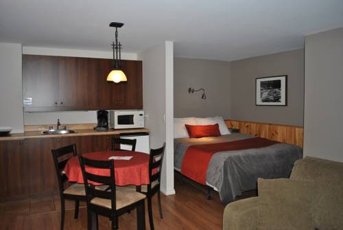 Imagen de la habitación del Hotel Le Montagnard &ndash; Auberge/h&ocirc;tel and Chalets. Foto 10