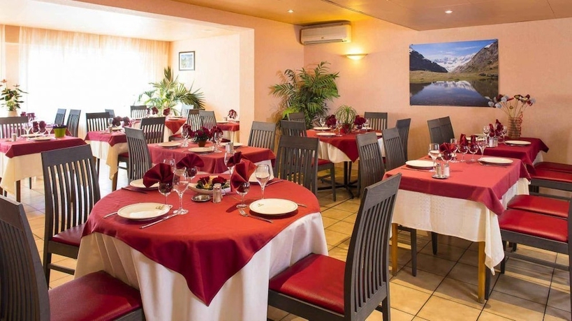 Imagen del bar/restaurante del Hotel Le Montaigu. Foto 4