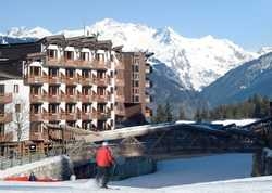 Imagen de los exteriores del Hotel Le Montana Hotel Spa. Foto 4