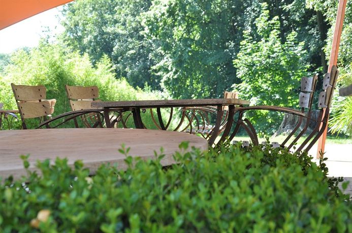 Imagen de los exteriores del Hotel Le Monte Cristo. Foto 13