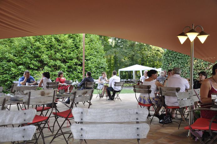 Imagen del bar/restaurante del Hotel Le Monte Cristo. Foto 6