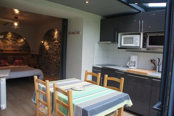 Imagen de la habitación del Hotel Le Morillon. Foto 5