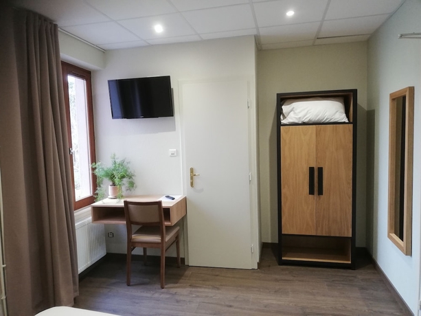 Imagen de la habitación del Hotel Le Moschenross. Foto 15