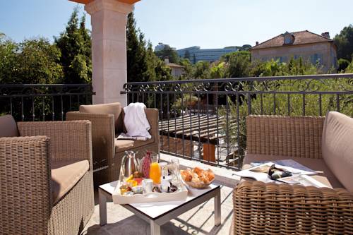 Imagen general del Hotel Le Mouillage. Foto 4