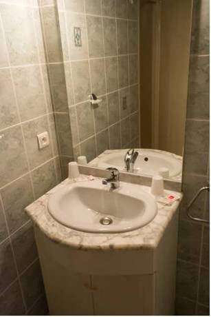 Imagen de la habitación del Hotel Le Moulin De La Renne. Foto 3