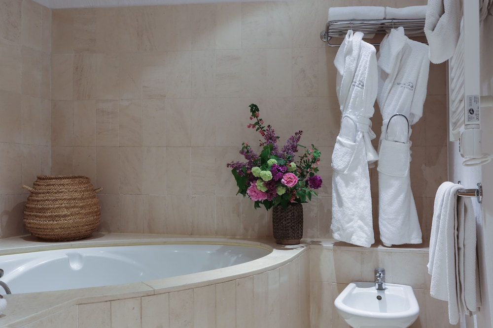 Imagen de la habitación del Hotel Le Moulin De L'abbaye. Foto 20