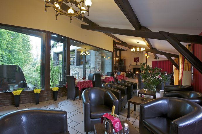 Imagen del bar/restaurante del Hotel Le Moulin Du Landion and Spa. Foto 5