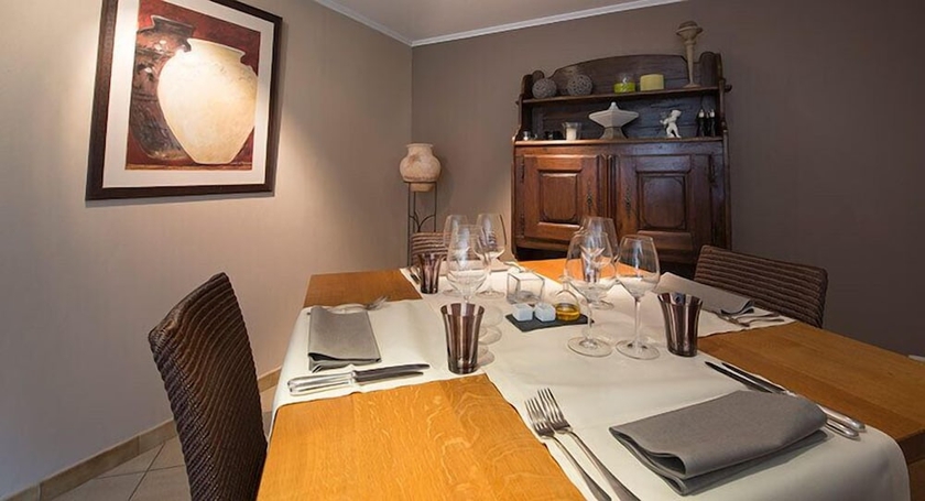 Imagen del bar/restaurante del Hotel Le Moulin Simonis. Foto 2