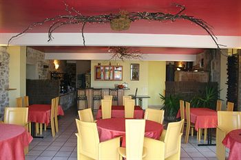 Imagen del bar/restaurante del Hotel Le M&ucirc;rier De Viels. Foto 3