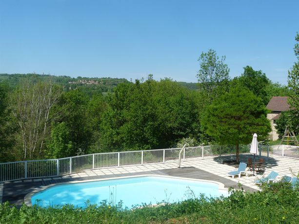 Imagen de la piscina del Hotel Le M&ucirc;rier De Viels. Foto 16
