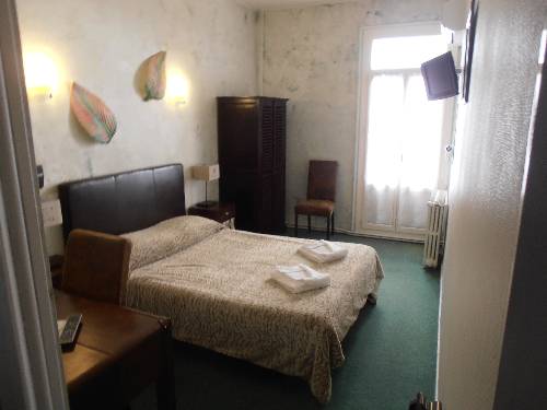 Imagen de la habitación del Hotel Le National, S&egrave;te. Foto 5