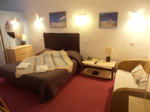 Imagen de la habitación del Hotel Le National, S&egrave;te. Foto 6