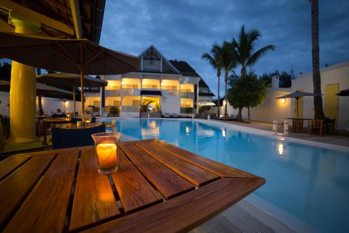 Imagen de la piscina del Hotel Le Nautile Beach. Foto 9