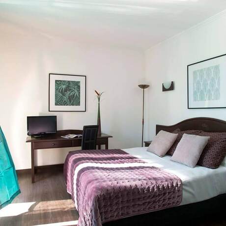 Imagen de la habitación del Hotel Le N&eacute;oulous. Foto 16