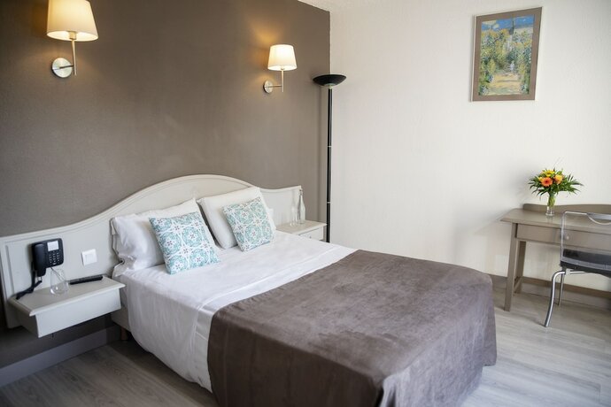 Imagen de la habitación del Hotel Le N&eacute;oulous. Foto 20