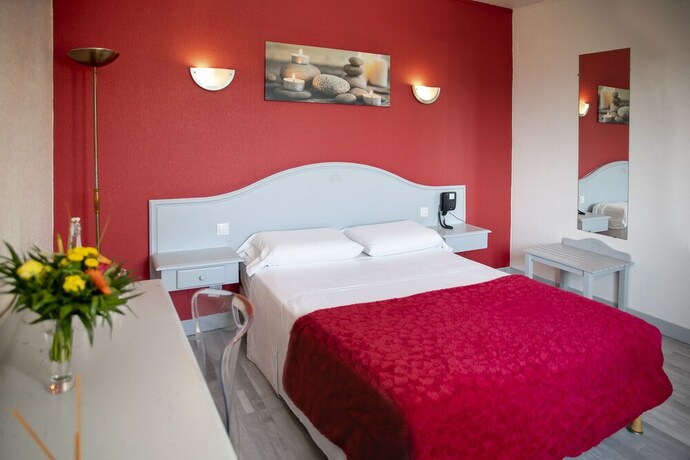 Imagen de la habitación del Hotel Le N&eacute;oulous. Foto 22