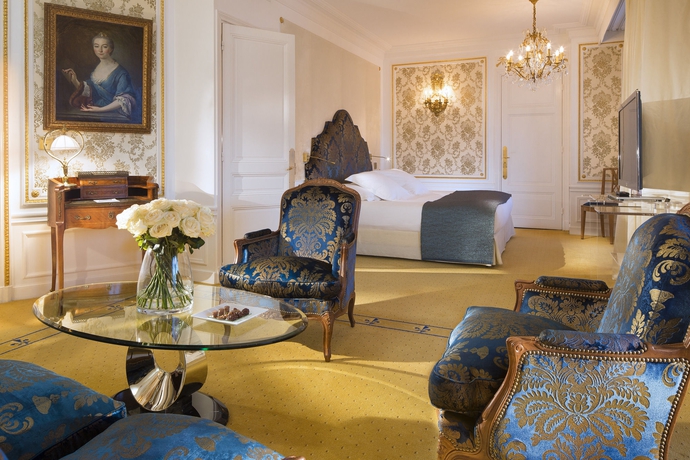 Imagen de la habitación del Hotel Le Negresco. Foto 11