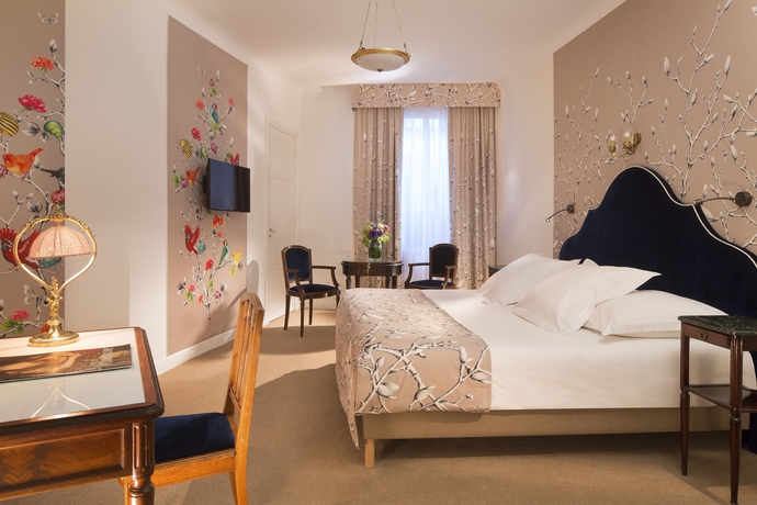 Imagen de la habitación del Hotel Le Negresco. Foto 13