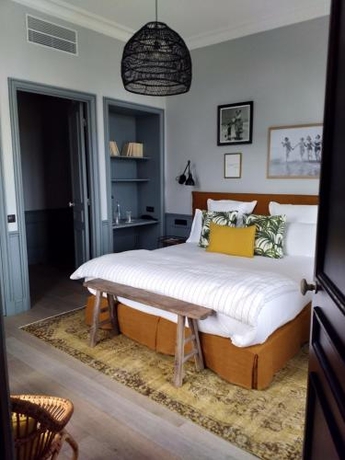 Imagen de la habitación del Hotel Le Nessay. Foto 7