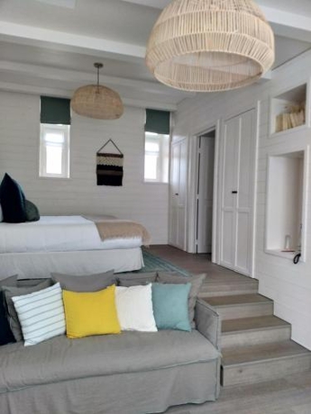 Imagen de la habitación del Hotel Le Nessay. Foto 9