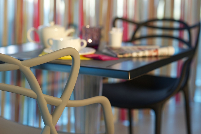 Imagen del bar/restaurante del Hotel Le Nexhotel. Foto 5