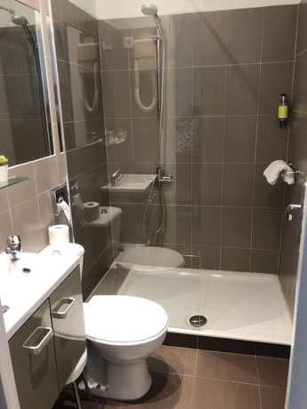 Imagen de la habitación del Hotel Le Nice Etoile. Foto 7