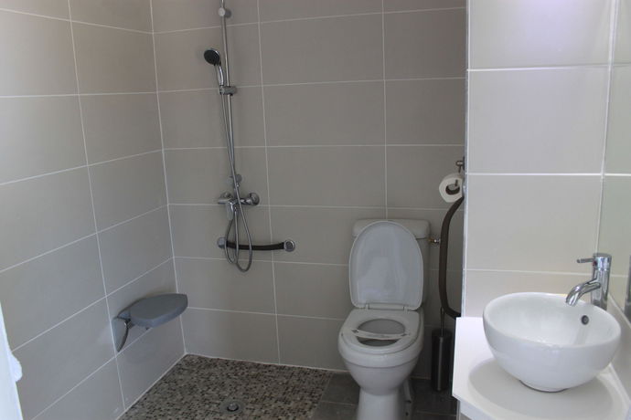 Imagen de la habitación del Hotel Le Niobel. Foto 9