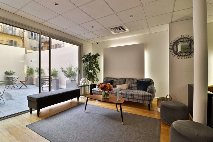 Imagen de los interiores del Hotel Le Noailles Nice Gare. Foto 17