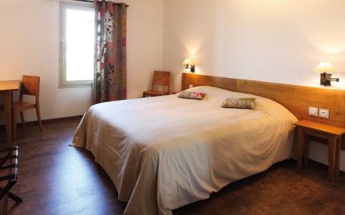 Imagen general del Hotel Le Nouvel, Portes-les-Valence. Foto 2