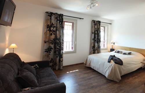 Imagen de la habitación del Hotel Le Nouvel, Portes-les-Valence. Foto 7