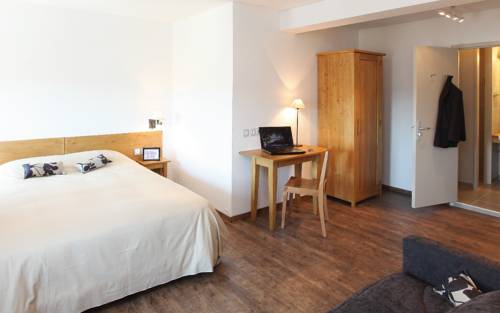 Imagen de la habitación del Hotel Le Nouvel, Portes-les-Valence. Foto 8