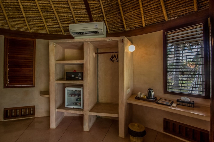 Imagen de la habitación del Hotel Le Nusa Beach Club. Foto 7