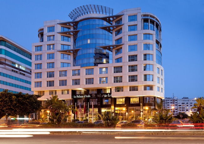 Imagen de la piscina del Hotel Le Palace D Anfa. Foto 15