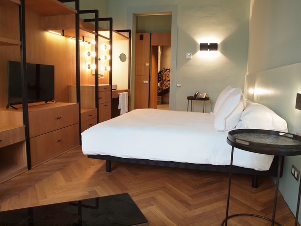 Imagen de la habitación del Hotel Le Palacete. Foto 10