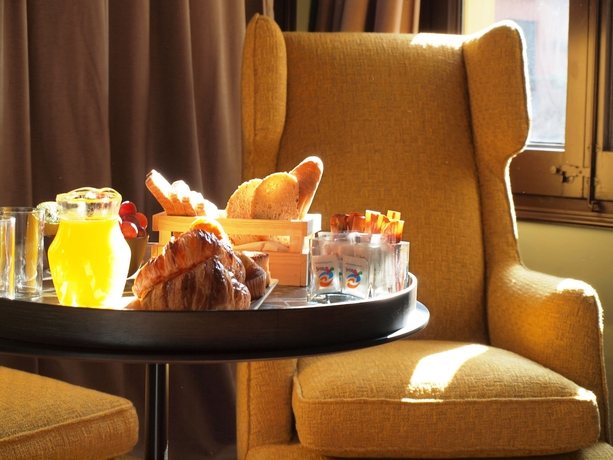 Imagen de la habitación del Hotel Le Palacete. Foto 16