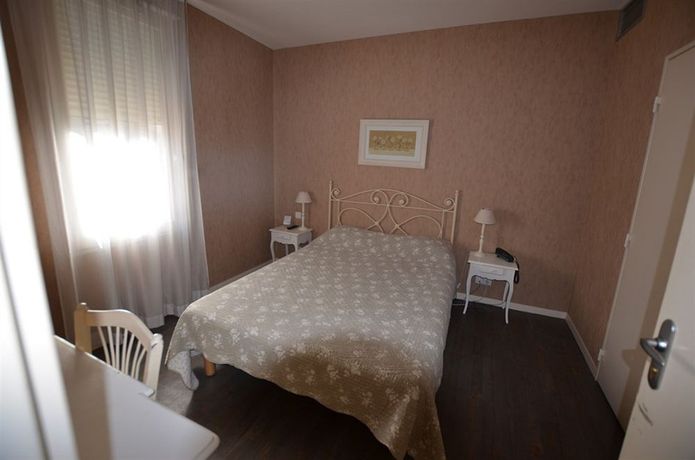 Imagen de la habitación del Hotel Le Palma. Foto 7
