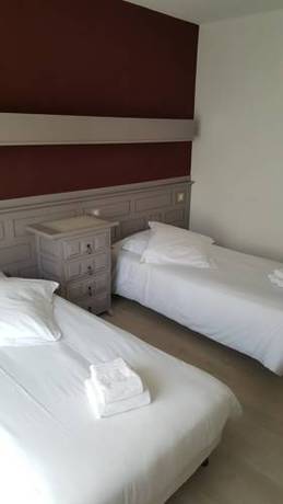 Imagen de la habitación del Hotel Le Palmarium **. Foto 2