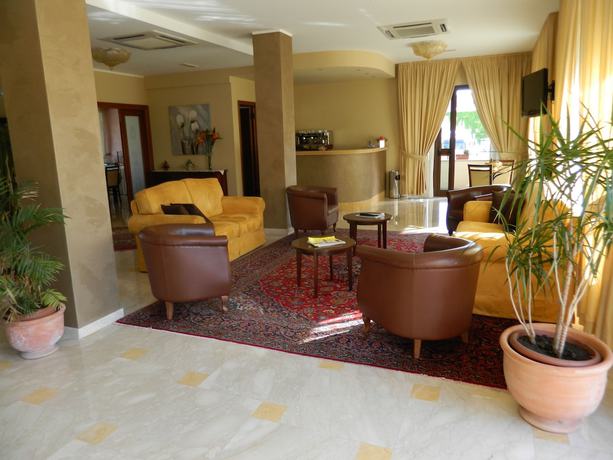 Imagen de los interiores del Hotel Le Palme, Gioia Tauro. Foto 16