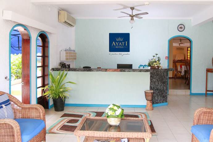Imagen de los interiores del Hotel Le Palms Tree Garden H&ocirc;tel and Spa. Foto 16