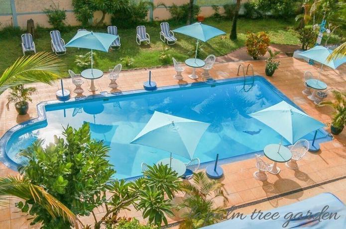 Imagen de la piscina del Hotel Le Palms Tree Garden H&ocirc;tel and Spa. Foto 19
