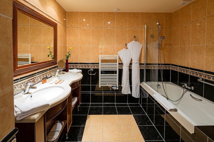 Imagen de la habitación del Hotel Le Palmyra Golf. Foto 12