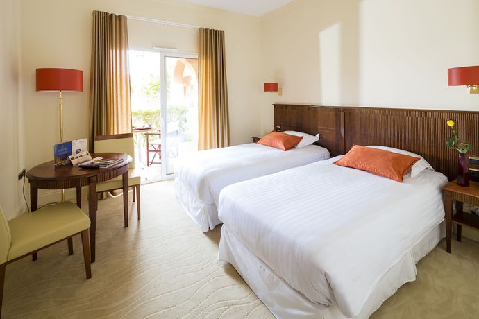 Imagen de la habitación del Hotel Le Palmyra Golf. Foto 18