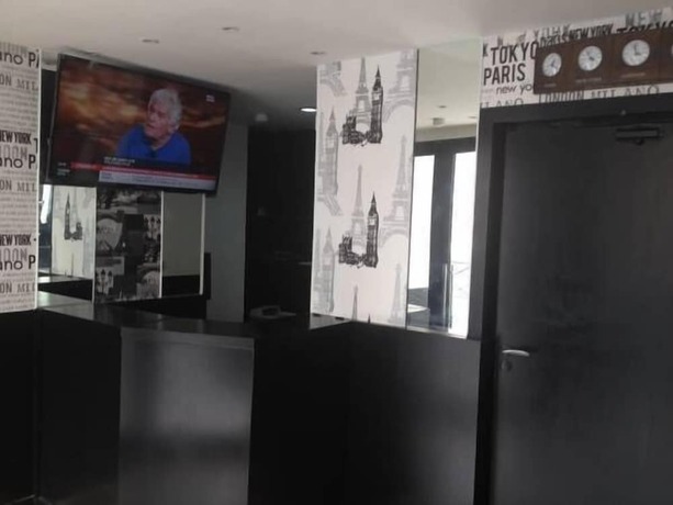 Imagen general del Hotel Le Paname Clichy. Foto 4